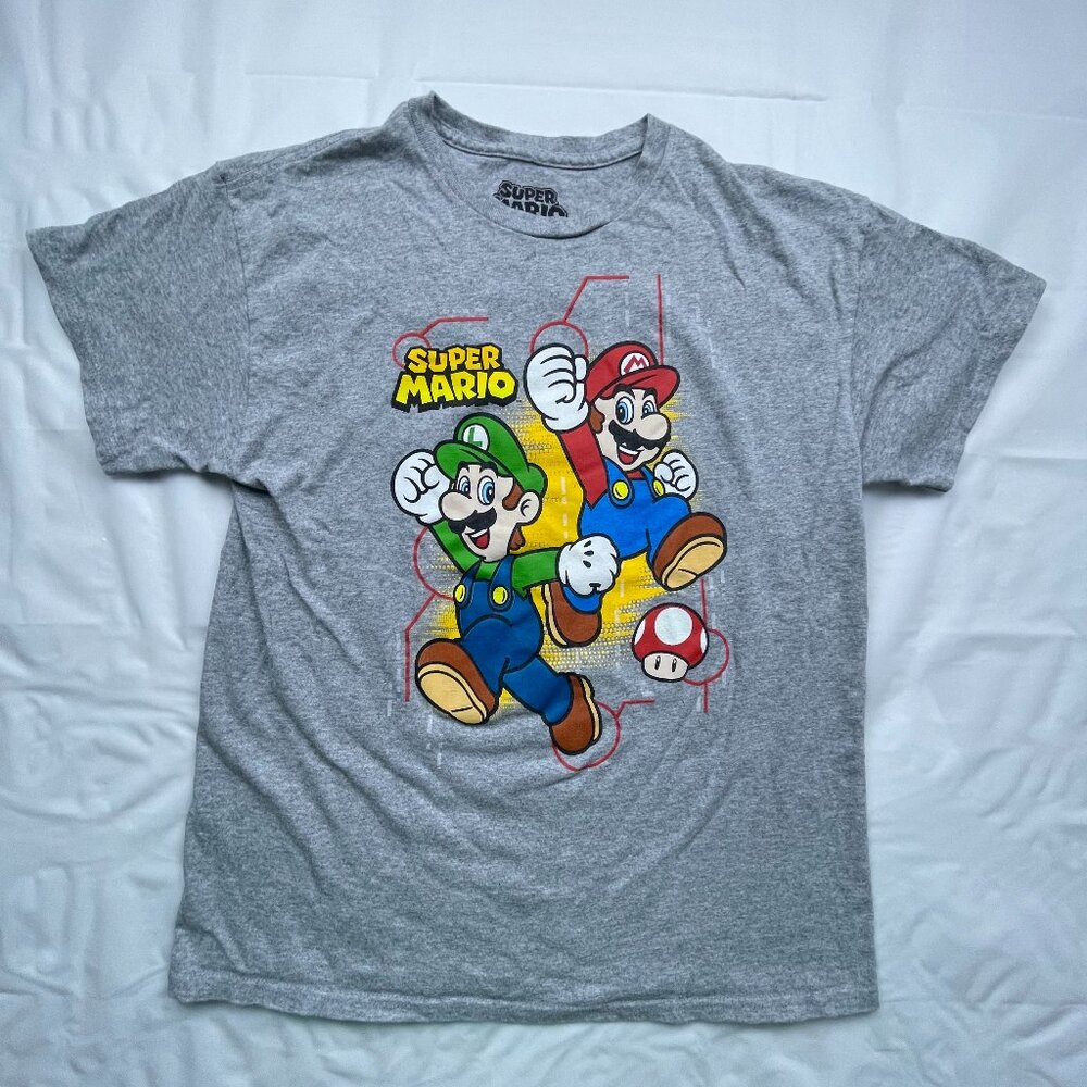 Nintendo Super Mario Boy's T-shirt Size XL